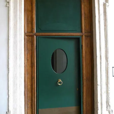 Πανσιόν Suites Alla Giarina